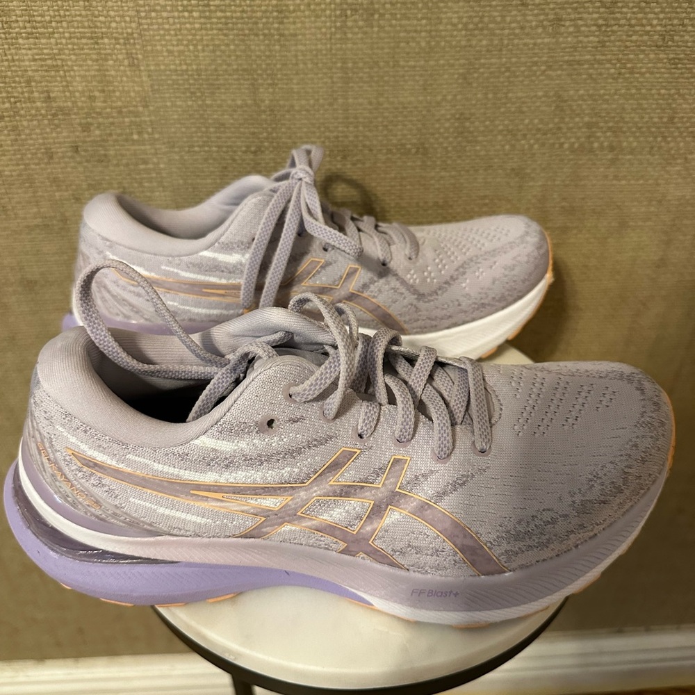 ASICS Womens Gel-Kayano 29 Dusk Violet/Summer Dune Running Shoes Size US8.5